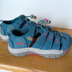 Excellent Condition Keen Newport Waterproof Sandals Size 13